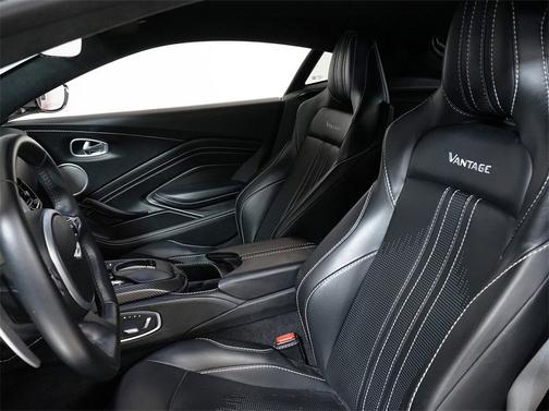 2019 Aston Martin Vantage Base