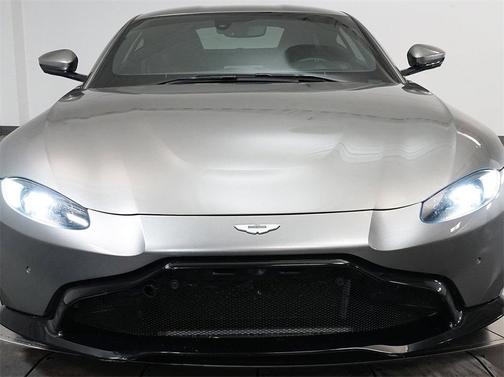 2019 Aston Martin Vantage Base