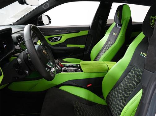 2022 Lamborghini Urus