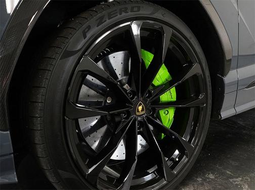 2022 Lamborghini Urus