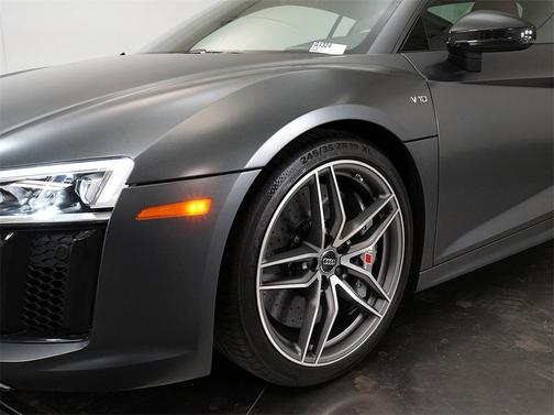 2017 Audi R8 5.2 quattro Plus