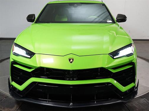 2022 Lamborghini Urus
