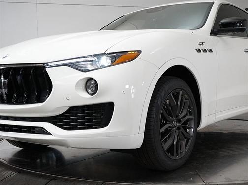 2024 Maserati Levante GT Ultima