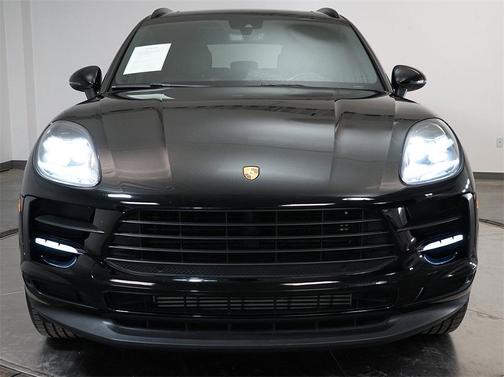 2021 Porsche Macan Base