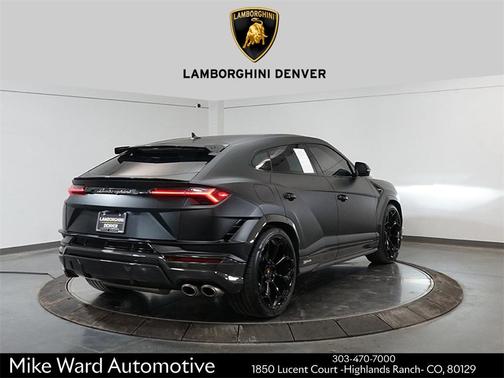 2023 Lamborghini Urus Performante