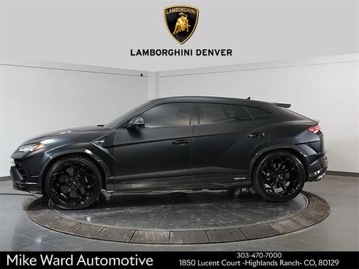 2023 Lamborghini Urus Performante