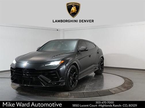 2023 Lamborghini Urus Performante