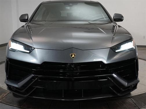 2023 Lamborghini Urus Performante