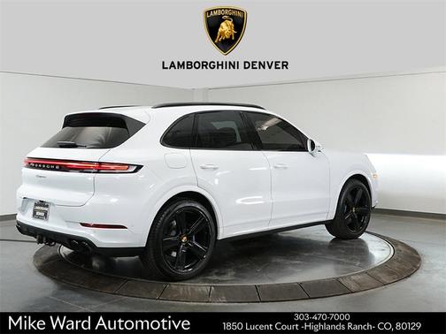 2024 Porsche Cayenne Base