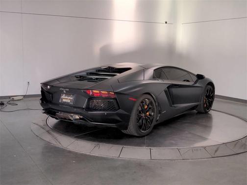 Photo 5 of 23 of 2014 Lamborghini Aventador LP700-4