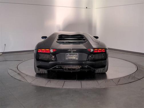Photo 4 of 23 of 2014 Lamborghini Aventador LP700-4