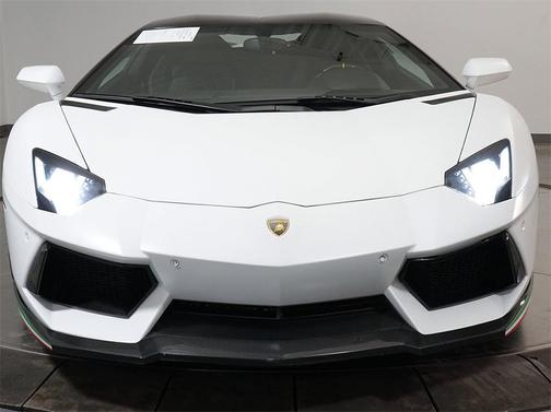 2015 Lamborghini Aventador LP700-4