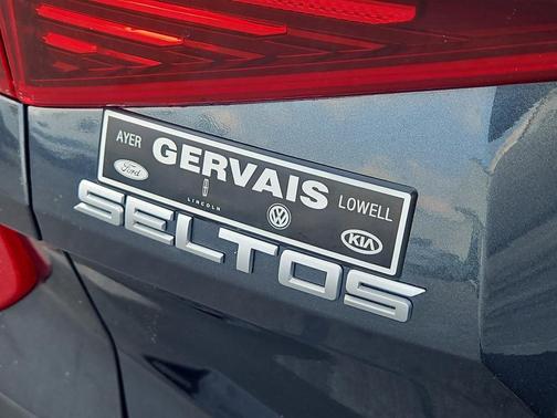 2023 Kia Seltos S