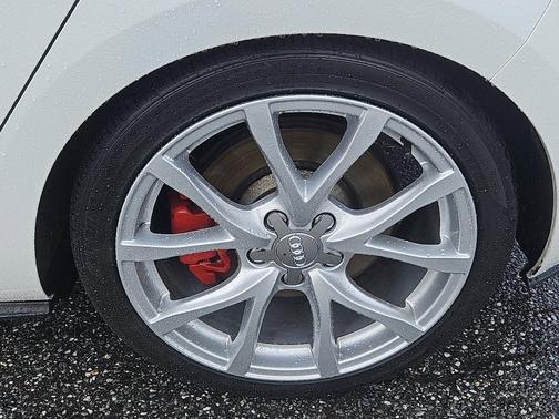2017 Volkswagen Golf GTI Sport 4-Door