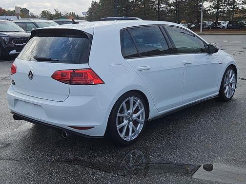 2017 Volkswagen Golf GTI Sport 4-Door