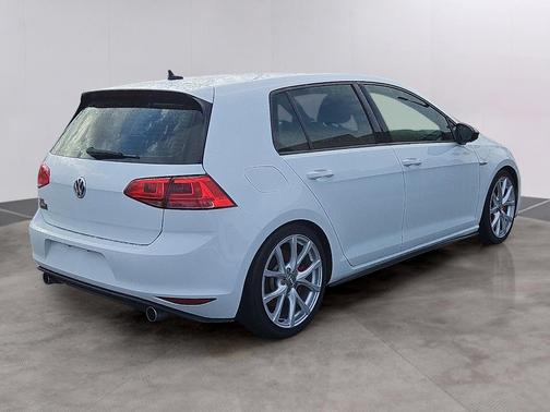2017 Volkswagen Golf GTI Sport 4-Door