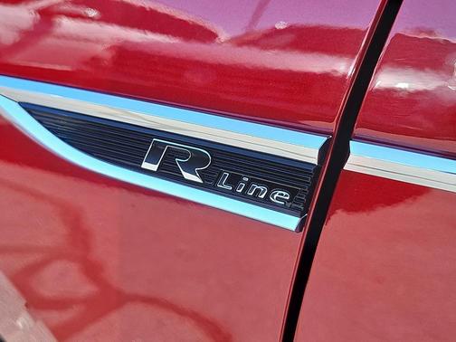 2021 Volkswagen Passat 2.0T R-Line