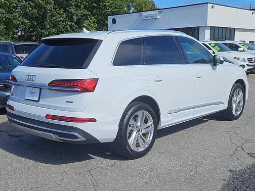 2021 Audi Q7 55 Premium