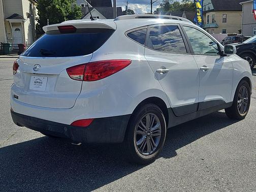2015 Hyundai TUCSON SE