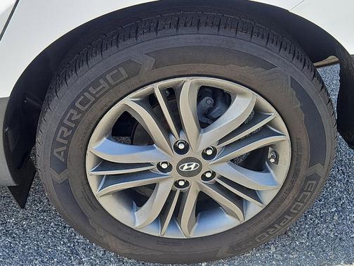 2015 Hyundai TUCSON SE