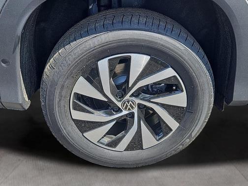 Platinum Gray 2026 Volkswagen Tiguan 2.0T S