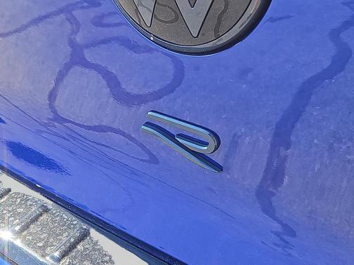 2025 Volkswagen Golf R 2.0T Black Edition