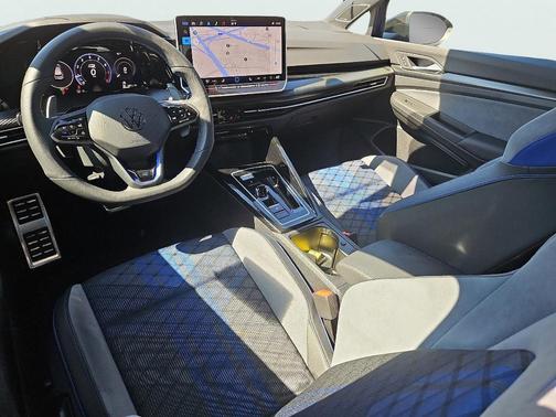 2025 Volkswagen Golf R 2.0T Black Edition