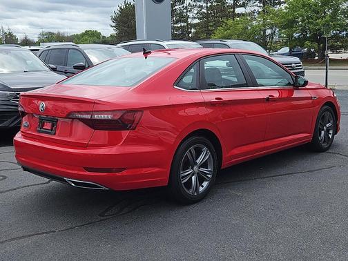 2021 Volkswagen Jetta 1.4T R-Line