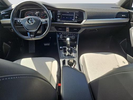 2021 Volkswagen Jetta 1.4T R-Line