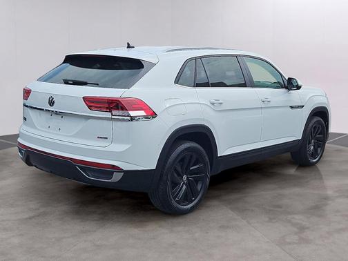 2022 Volkswagen Atlas Cross Sport 2.0T SE w/Technology