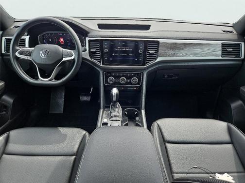 2022 Volkswagen Atlas Cross Sport 2.0T SE w/Technology