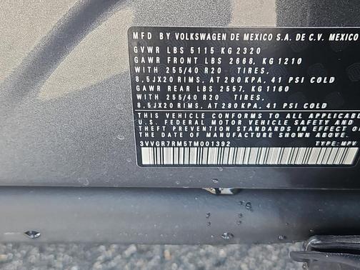 2026 Volkswagen Tiguan 2.0T SE R-Line Black