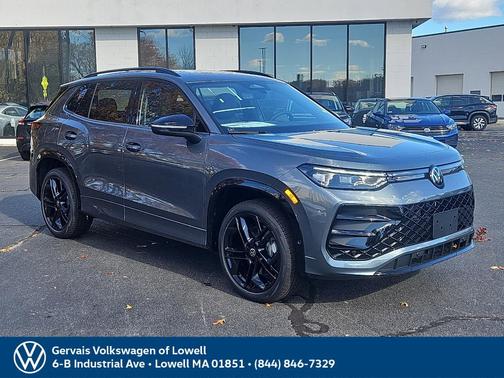 2026 Volkswagen Tiguan 2.0T SE R-Line Black