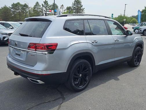 2022 Volkswagen Atlas 3.6L SE w/Technology
