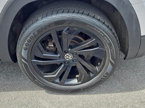 2022 Volkswagen Atlas 3.6L SE w/Technology