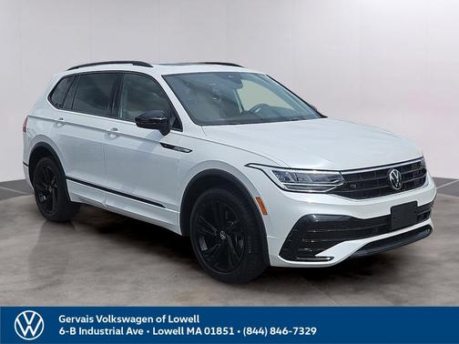 Opal White Pearl Effect 2023 Volkswagen Tiguan 2.0T SE R-Line Black