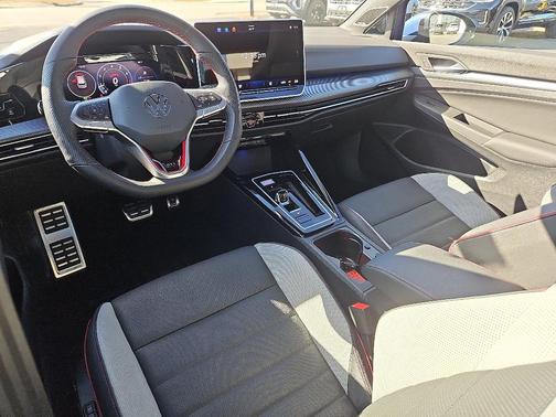 2025 Volkswagen Golf GTI 2.0T Autobahn