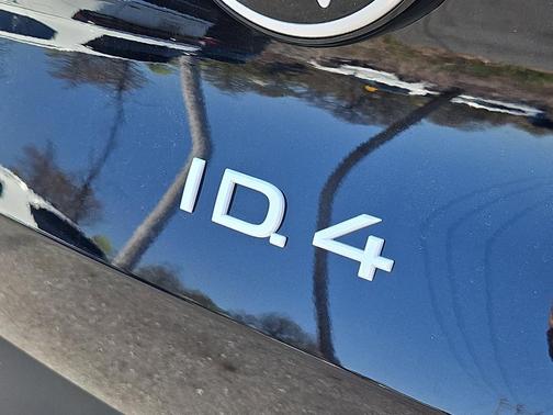 2025 Volkswagen ID.4 Pro