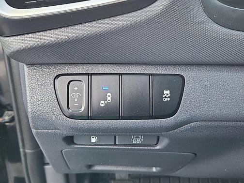 2018 Hyundai IONIQ Hybrid SEL