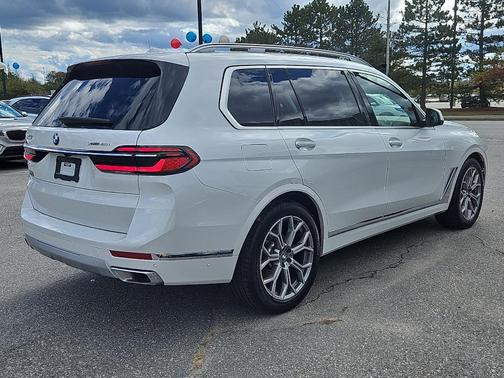 2023 BMW X7 xDrive40i