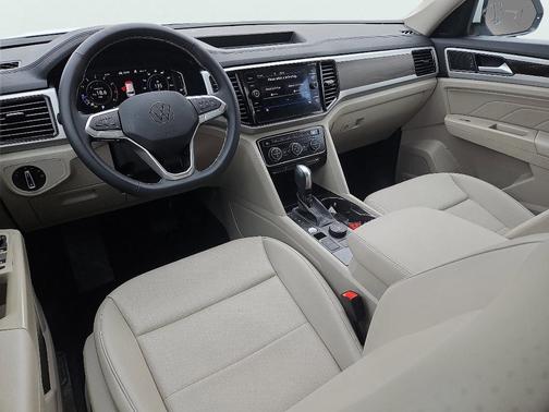 2022 Volkswagen Atlas 3.6L SE w/Technology