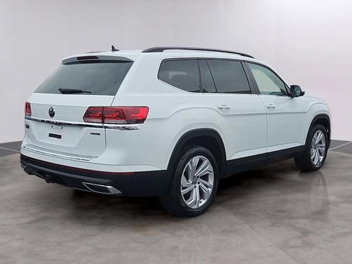 2022 Volkswagen Atlas 3.6L SE w/Technology