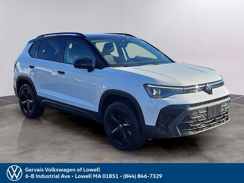 2025 Volkswagen Taos 1.5T SE Black