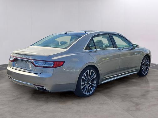 2017 Lincoln Continental Reserve