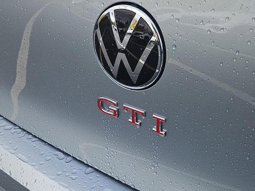 2025 Volkswagen Golf GTI 2.0T SE