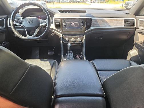 2023 Volkswagen Atlas Cross Sport 3.6L V6 SE w/Technology
