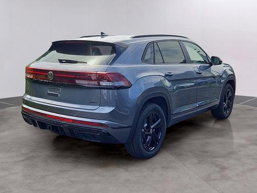 2025 Volkswagen Atlas Cross Sport 2.0T SEL R-Line Black