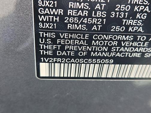 2025 Volkswagen Atlas 2.0T SEL Premium R-Line