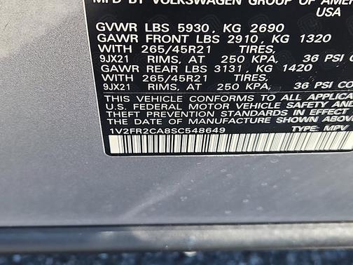 2025 Volkswagen Atlas 2.0T SEL Premium R-Line