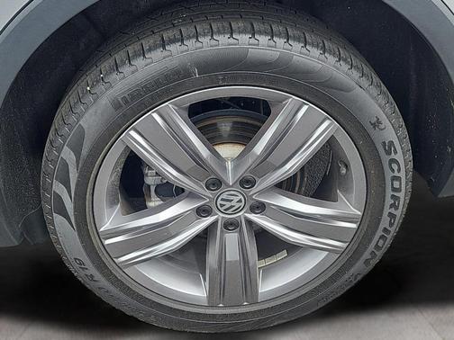 2021 Volkswagen Tiguan 2.0T SEL